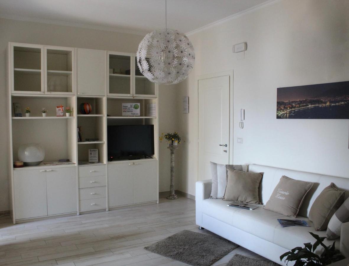 Vesuvio House Appartamento Indipendente E Centrale Sant'Agnello Luaran gambar